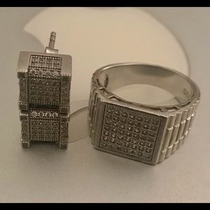 A pinky ring silver - cubic stones ( ICED)